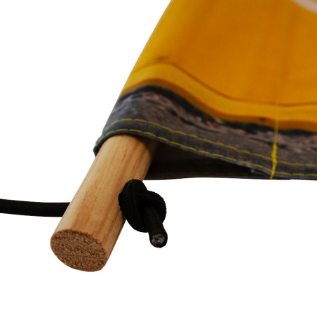 Banderole Textile (fixation tourillon bois + sandows) - vue fixation - MACAP