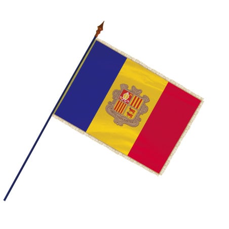 Drapeau Andorre avec hampe, franges et galon or | MACAP