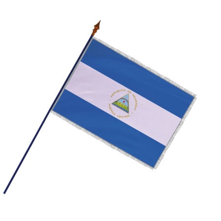 Drapeau Nicaragua avec hampe, franges et galon argent | MACAP