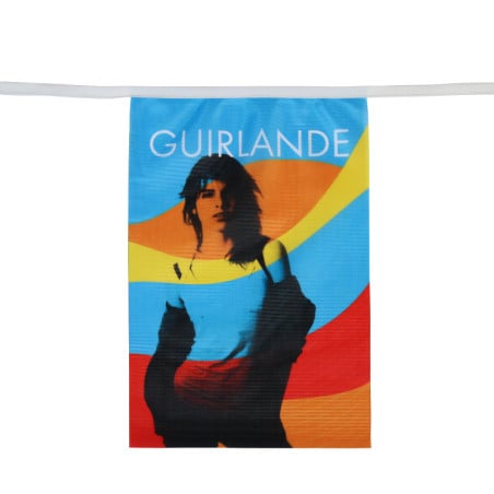 Guirlande en Textile personnalisée - vue fanions - MACAP