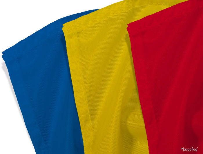 Drapeau officiel des pays bleu jaune rouge